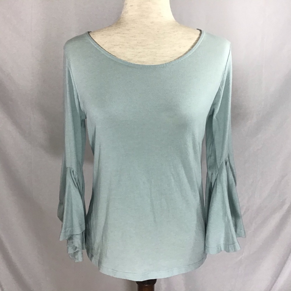 SUSINA Top Size Small Long Bell Sleeves Soft Knit Light Blue